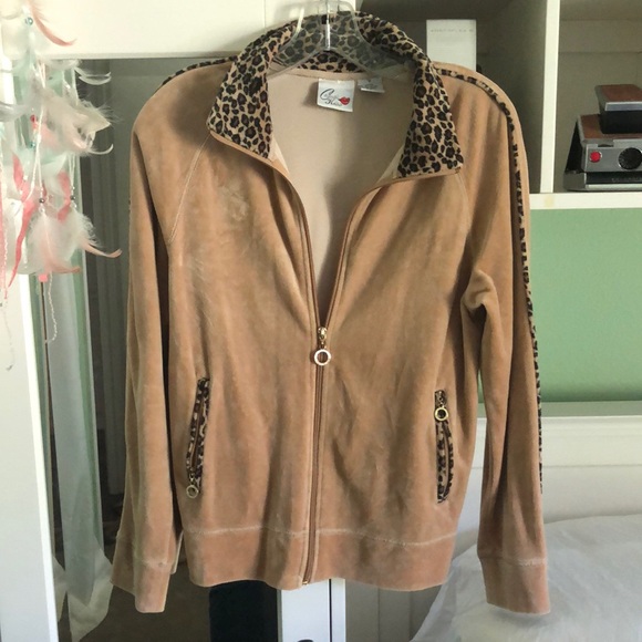 Velor cheetah sweatsuit from 1980s - Picture 1 of 7